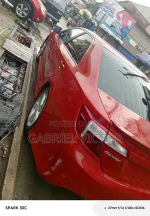 Toyota Camry SE 4dr Sedan (2.5L 4cyl 6A) 2014 Red