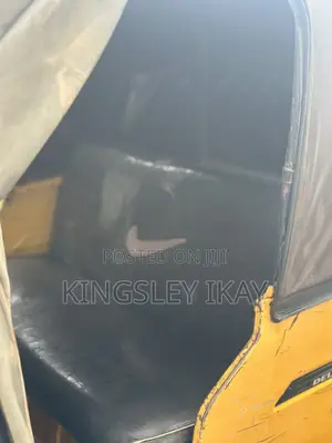 TVS Apache 160 4V 2023 Yellow
