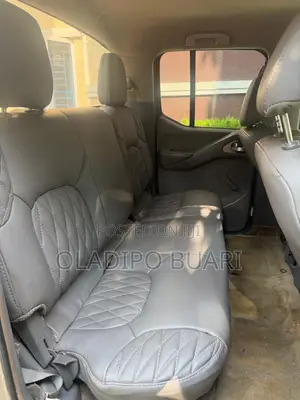 Nissan Frontier 2015 Gray