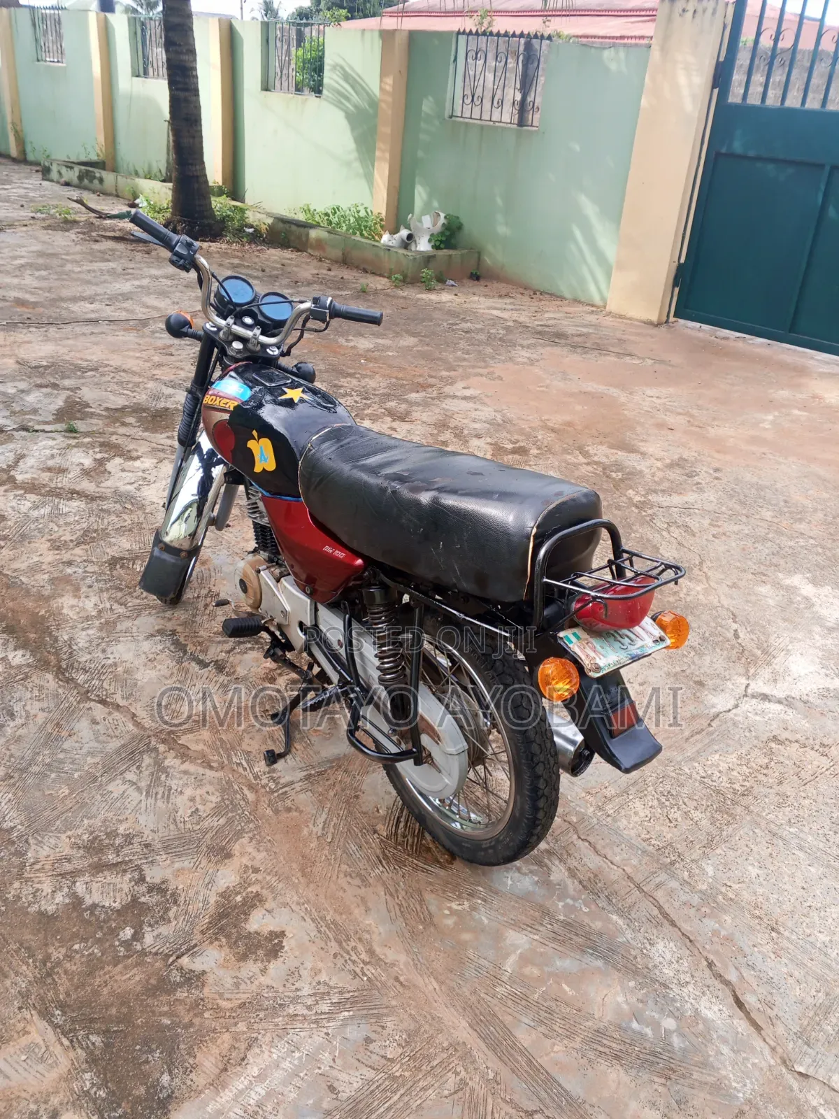 Bajaj Boxer 100 2024 Red