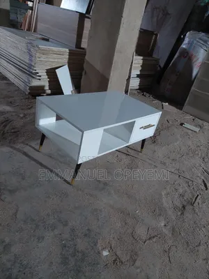 Modern New 800mm High Gloss Center Table