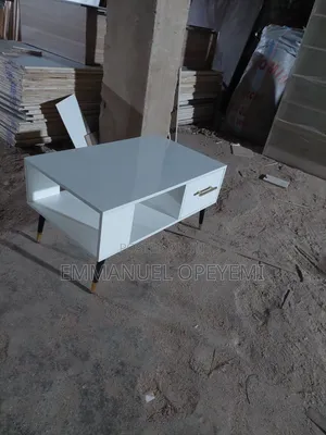 Modern New 800mm High Gloss Center Table