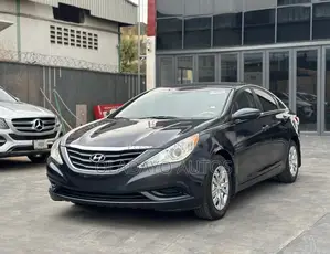 Hyundai Sonata Limited Sedan FWD (2.4L 4cyl 6A) 2011 Gray