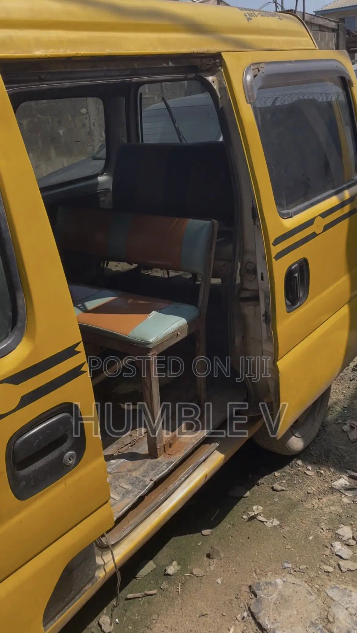 Suzuki APV Minibus 2025 Yellow