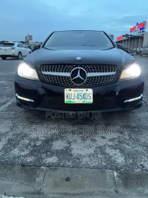 Mercedes-Benz C300 2013 Beige