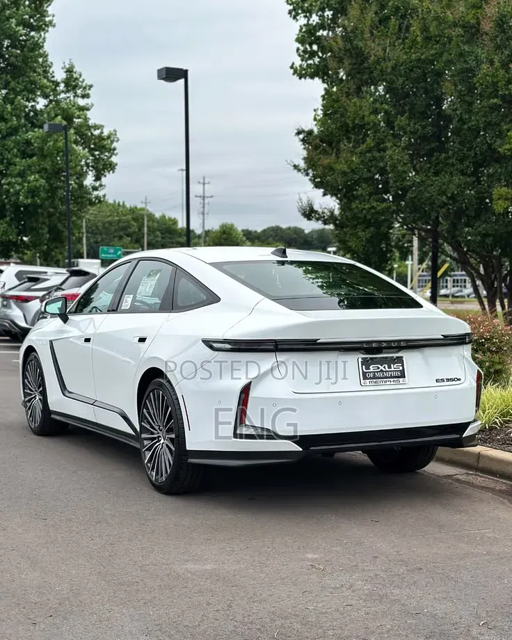 Lexus ES 350 2025 White