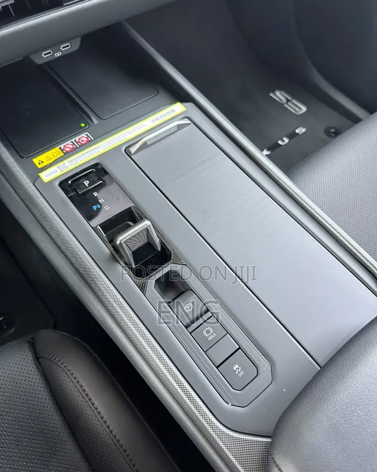 Lexus ES 350 2025 White