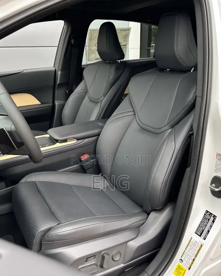 Lexus ES 350 2025 White