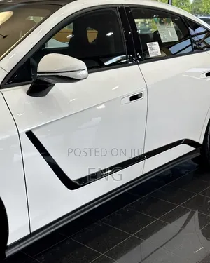 Lexus ES 350 2025 White
