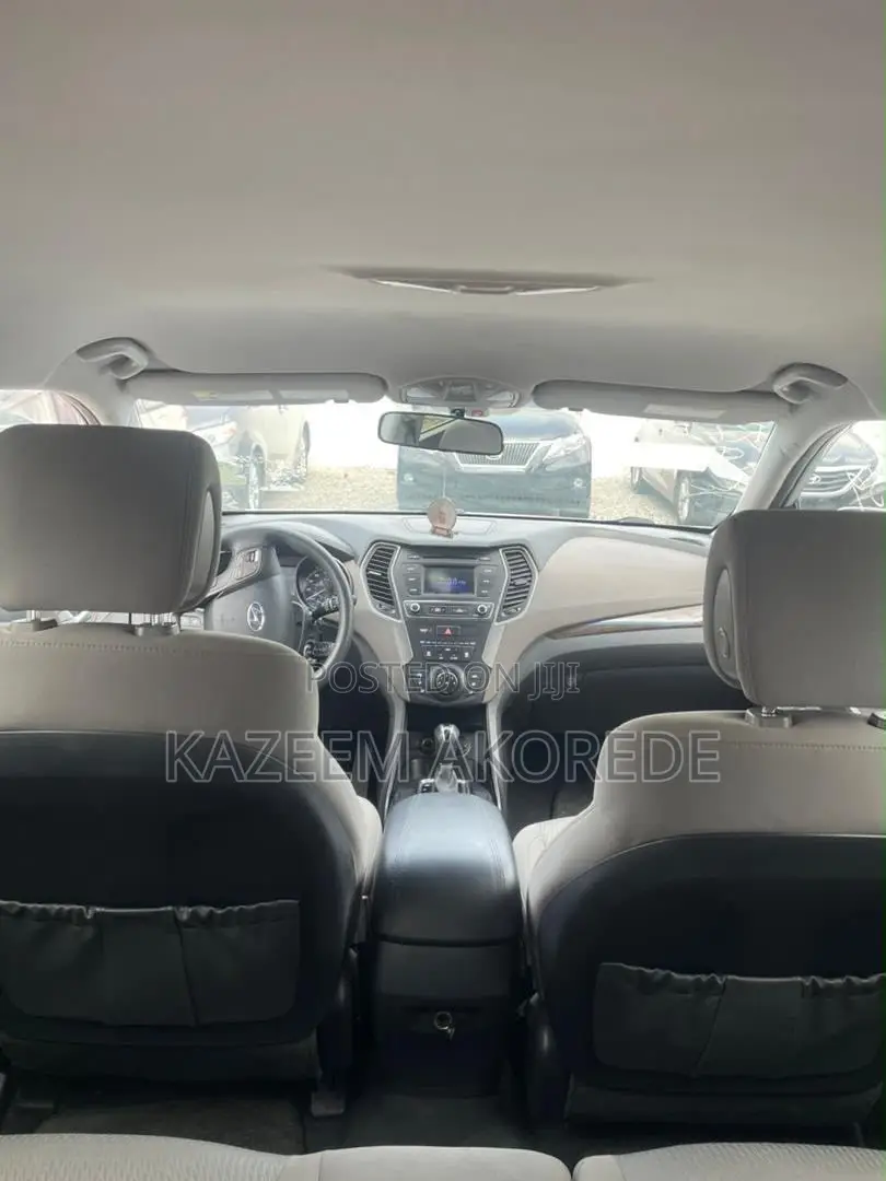 Hyundai Santa Fe SE AWD 2017 Silver