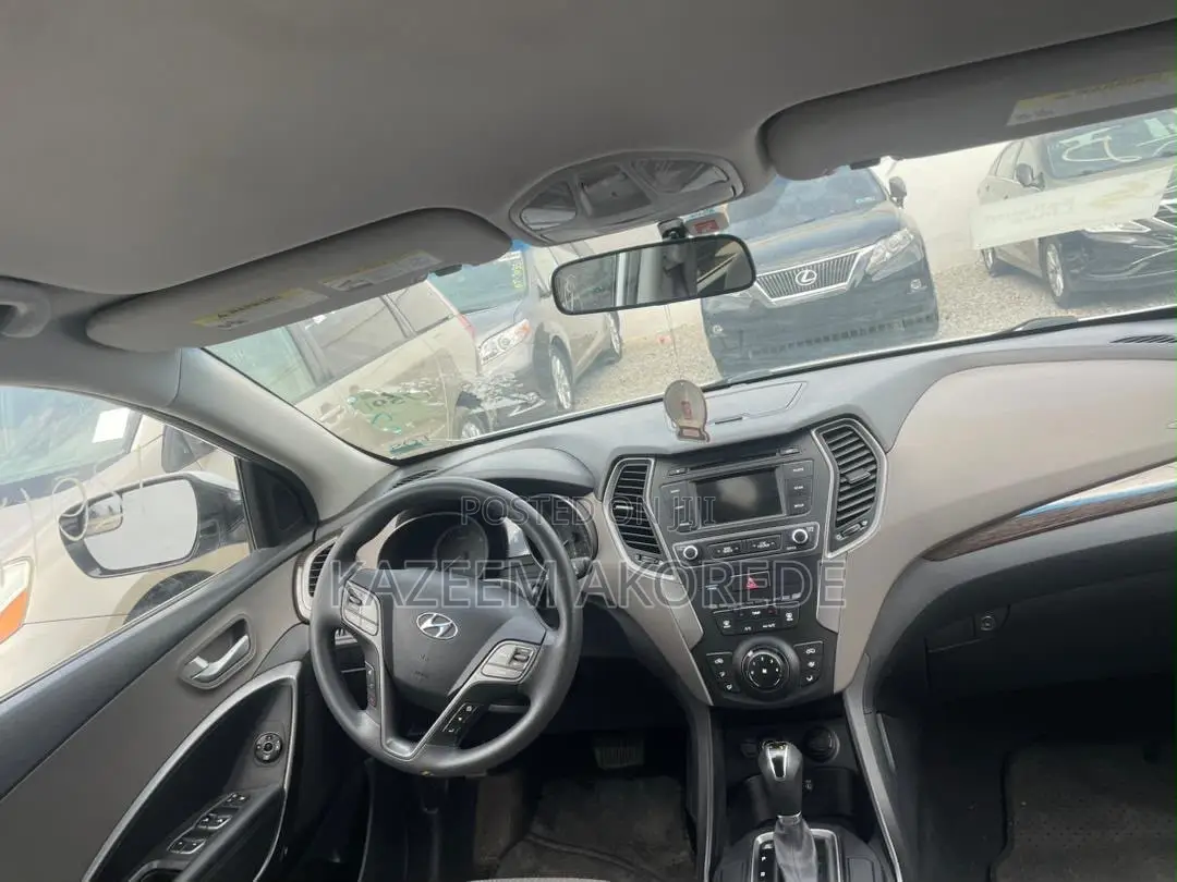 Hyundai Santa Fe SE AWD 2017 Silver