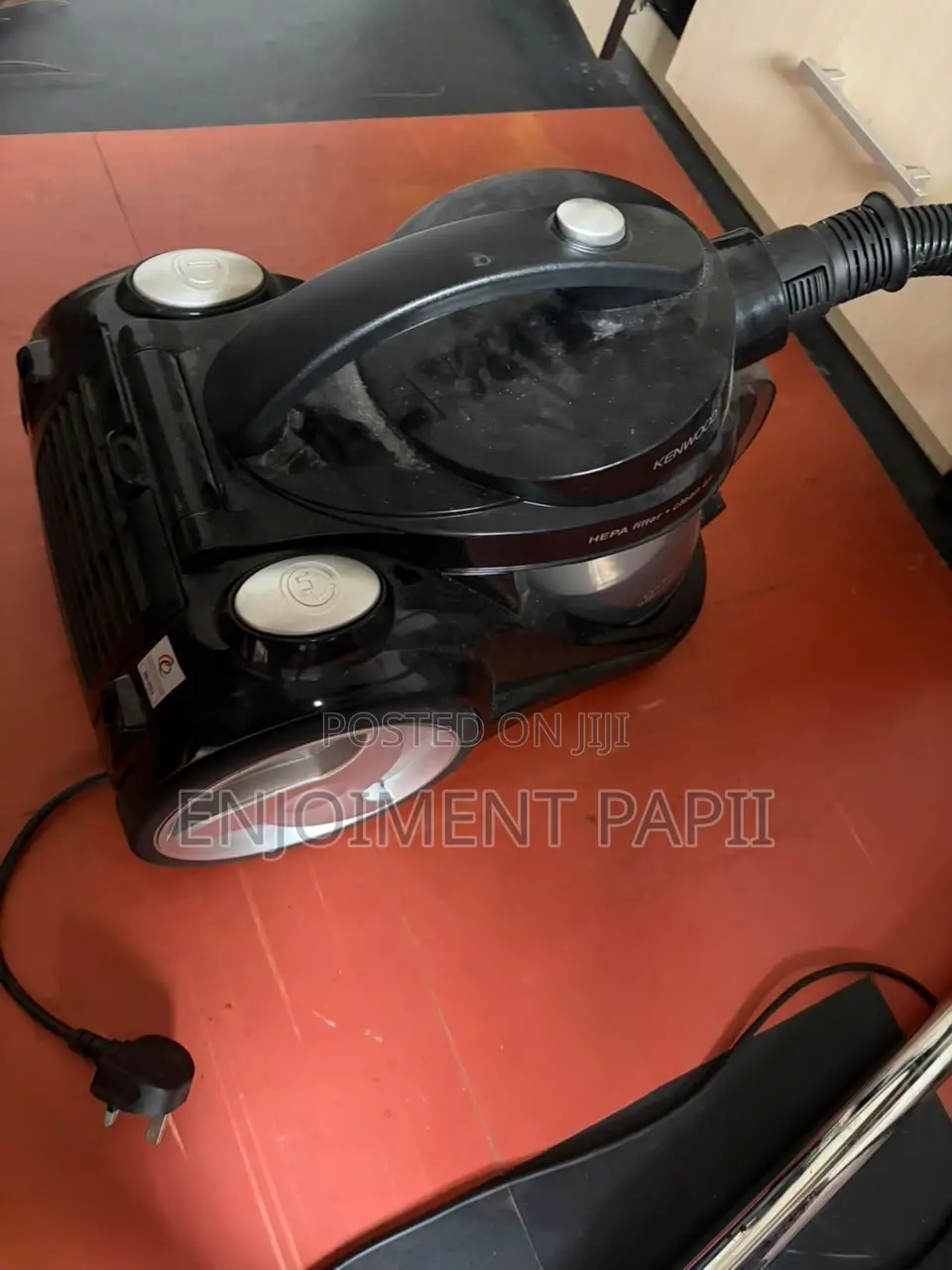 Vacuum Cleaner
