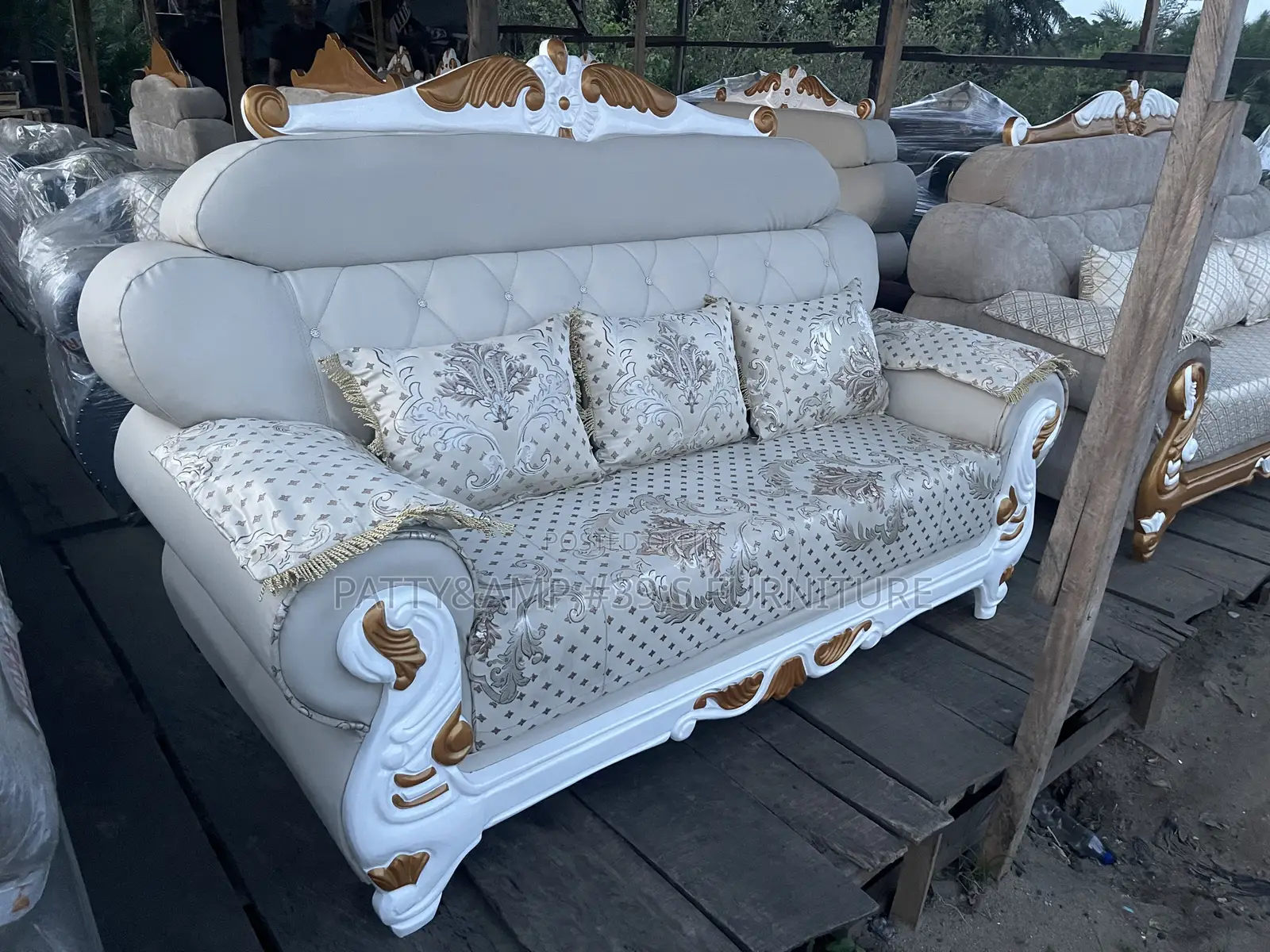 Royal Seat