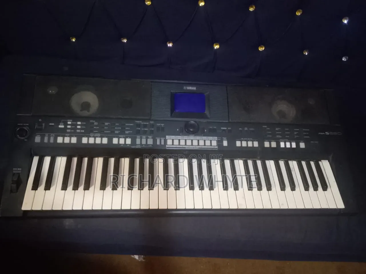 Yamaha PSR - S650 Keyboard