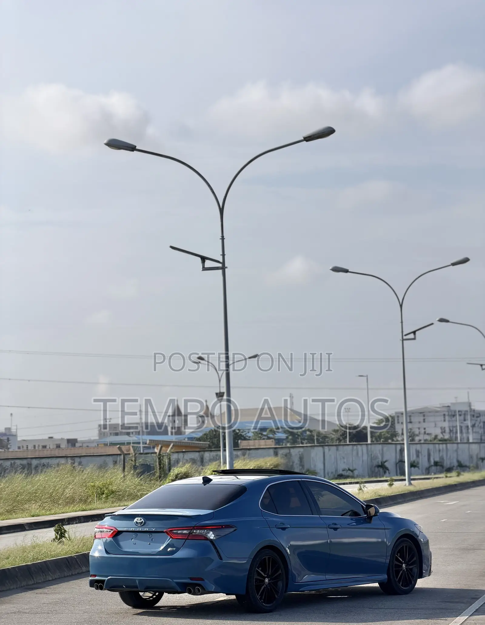 Toyota Camry XSE 2023 Blue