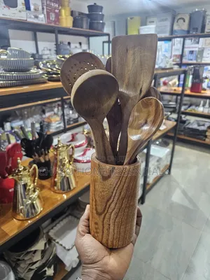 7-Piece Wooden Cooking Utensils Set With Holder