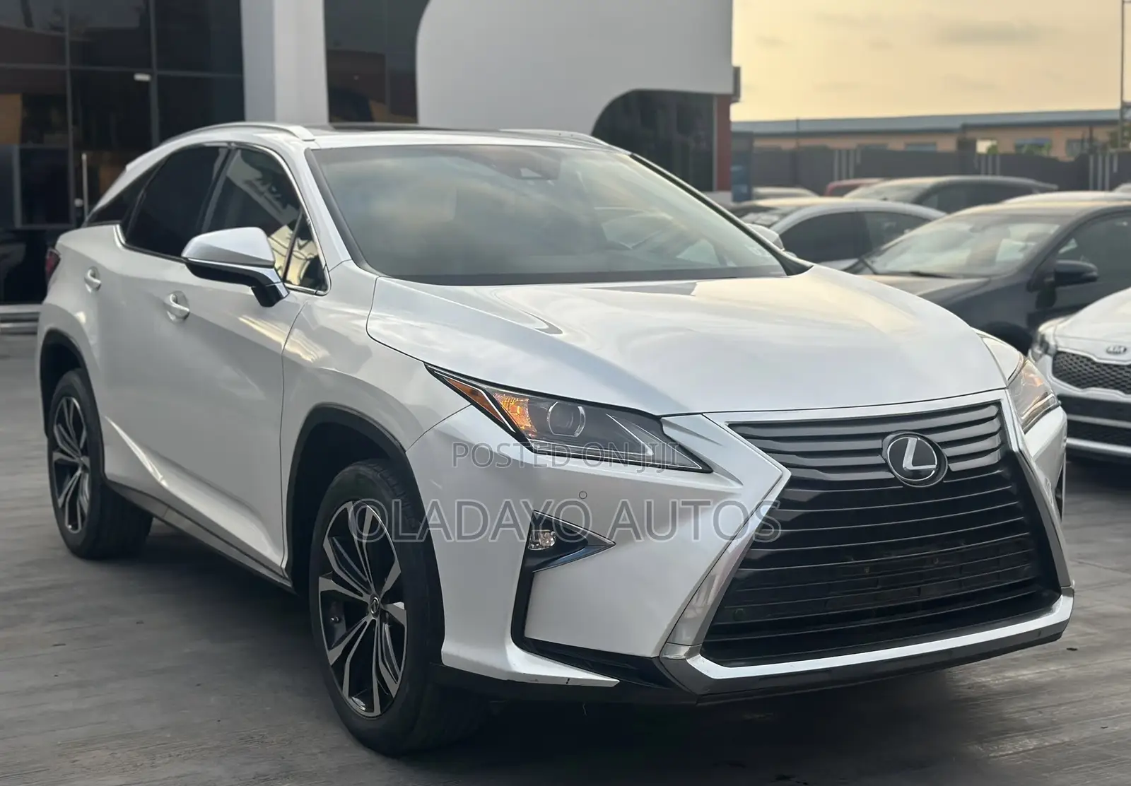 Lexus RX 350 AWD 2017 White