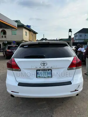 Toyota Venza 2010 White