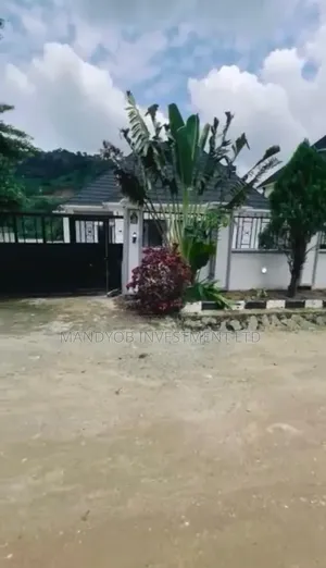 3bdrm Bungalow in Dawaki for sale