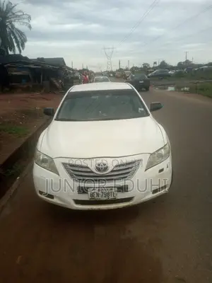 Toyota Camry LE 4dr Sedan (2.5L 4cyl 6AM) 2010 White