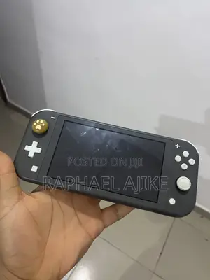 Nintendo Switch Lite 32gb, 6 Games Including FC26