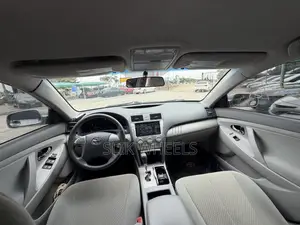 Toyota Camry LE 4dr Sedan (2.4L 4cyl 5A) 2007 Silver