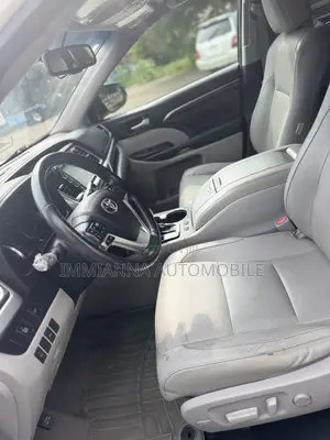 Toyota Highlander Limited 4dr SUV AWD (3.5L 6cyl 6A) 2015 White