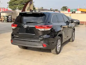 Toyota Highlander 2015 Black