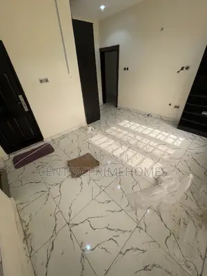 2bdrm Block of Flats in Paradise Estate, Life Camp for rent
