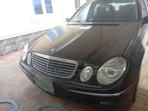 Mercedes-Benz E320 2006 Black