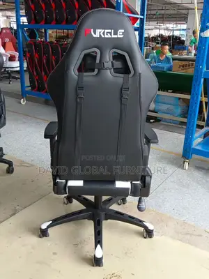 Furgle White/Black Game Chair