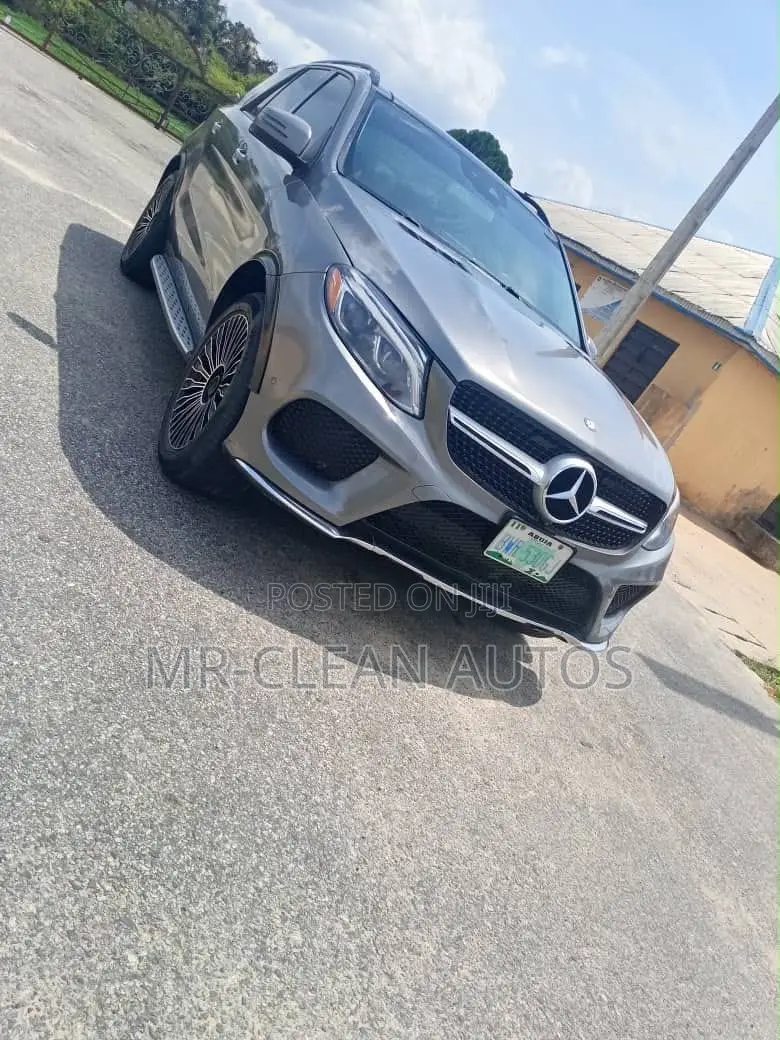 Mercedes-Benz GLE-Class 2016 Gray
