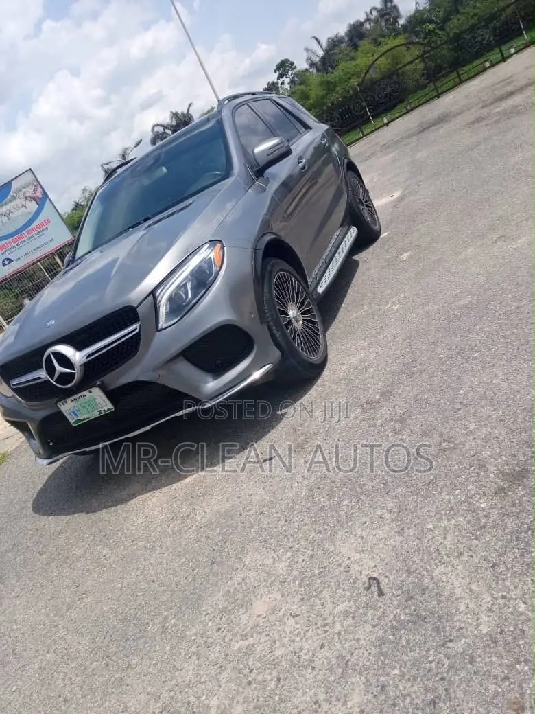 Mercedes-Benz GLE-Class 2016 Gray