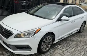 Hyundai Sonata Sport 2.0T Sedan FWD (2.0L 4cyl 6A) 2017 White