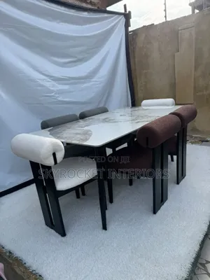 Luxury Standard Quality Imported Dining Set.
