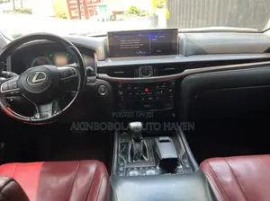 Lexus LX 2017 Black