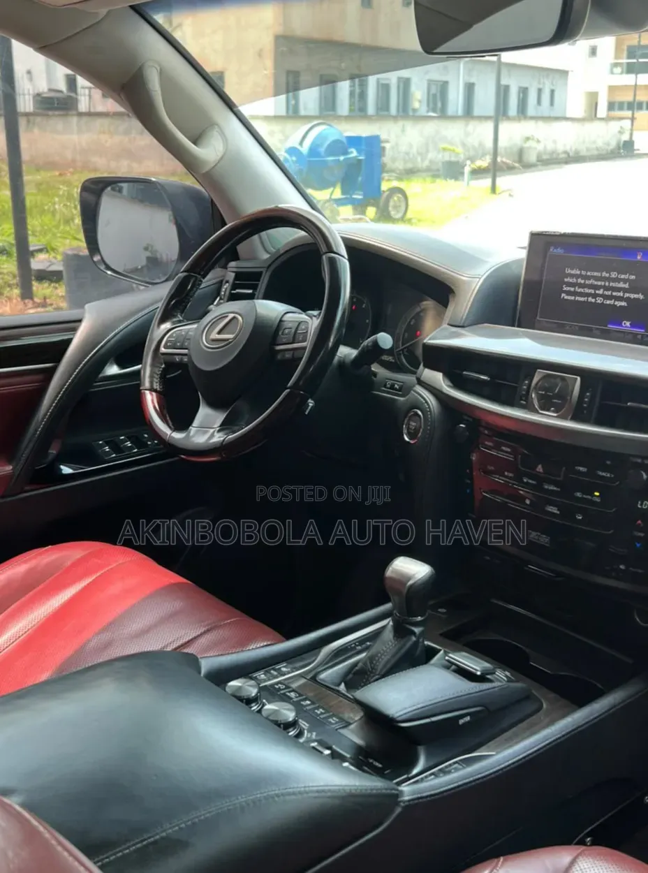 Lexus LX 2017 Black