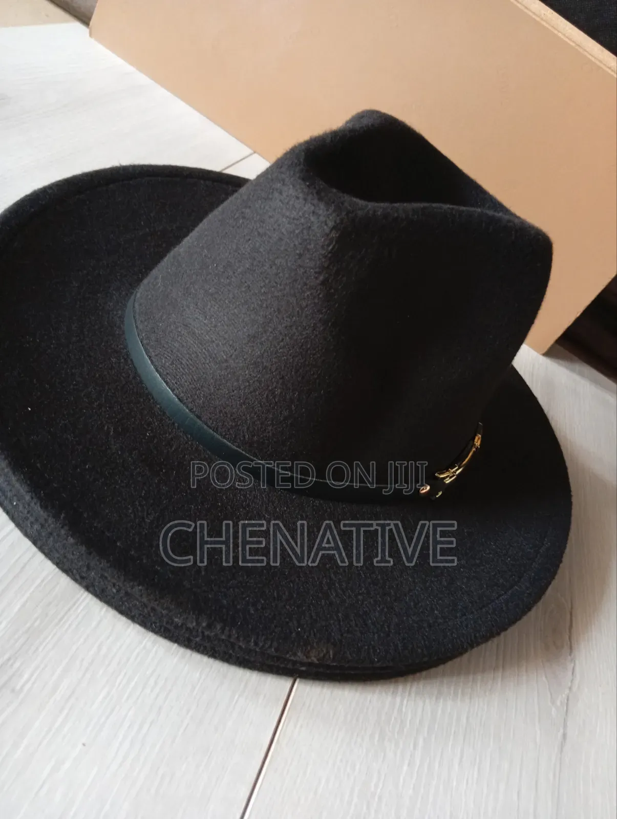 Luxury Round/Felt Hats to Elevate Your Attire.