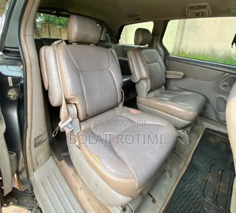 Toyota Sienna 2005 Gray