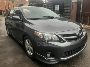 Toyota Corolla 2011 Gray