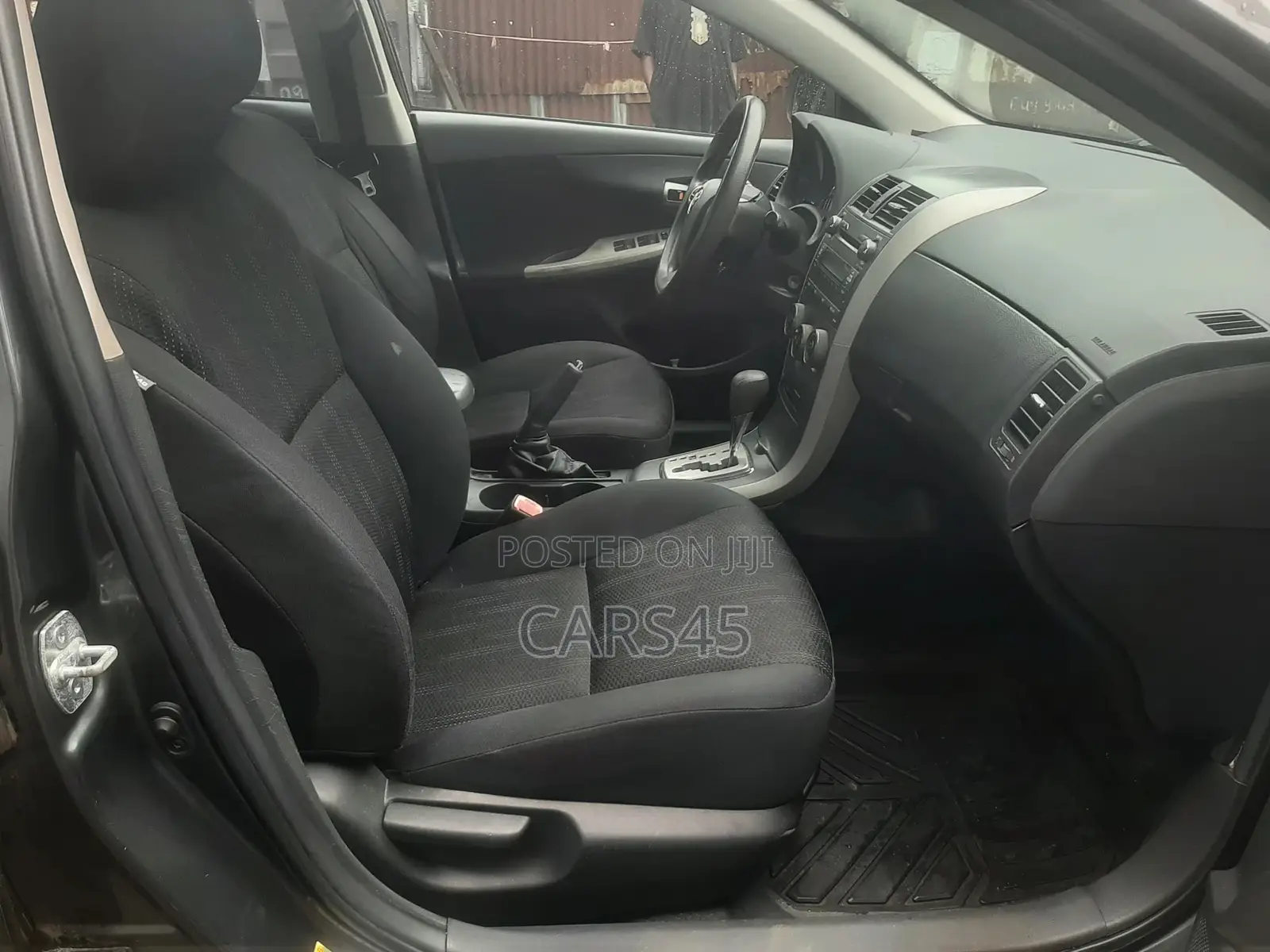 Toyota Corolla 2011 Gray