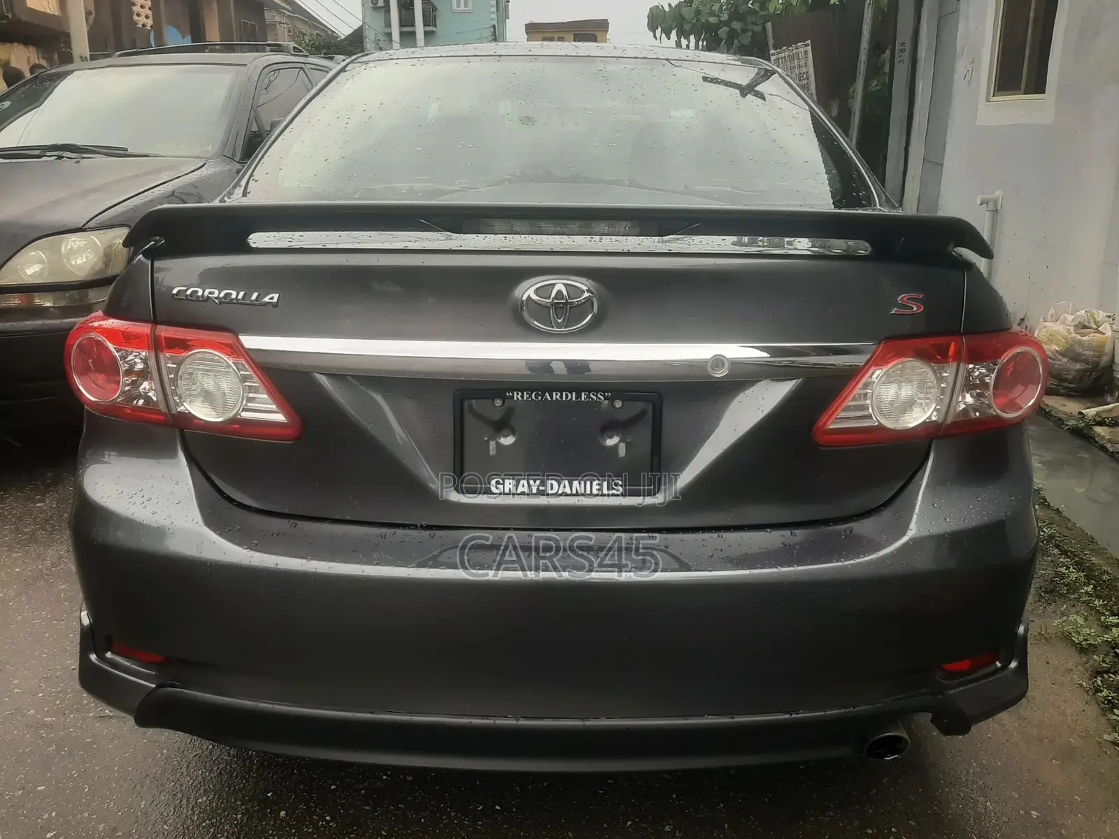 Toyota Corolla 2011 Gray