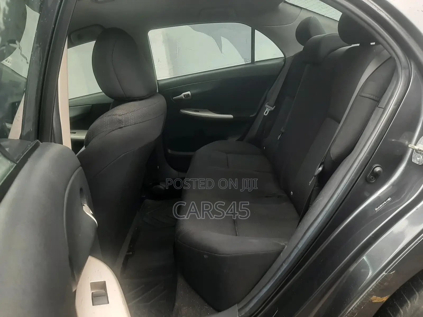 Toyota Corolla 2011 Gray