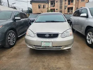 Toyota Corolla Sedan Automatic 2004 Gold