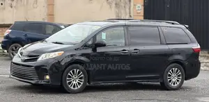 Toyota Sienna 2020 Black