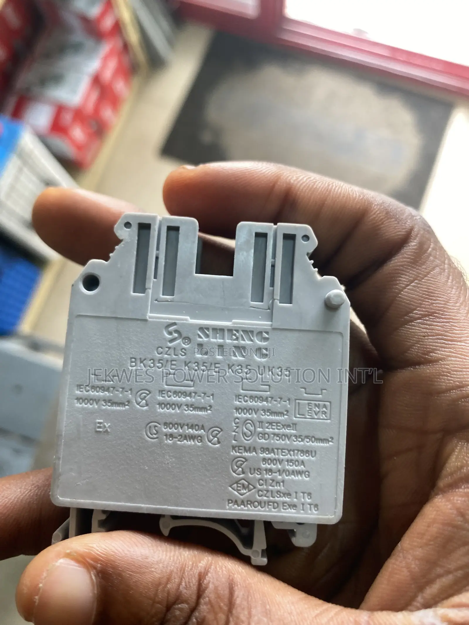 Original 35mm Panel Connector