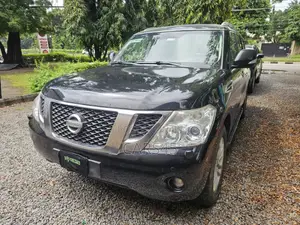 Nissan Patrol 5.6 2012 Black
