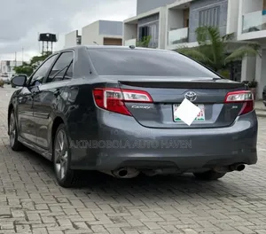 Toyota Camry 2014 Gray