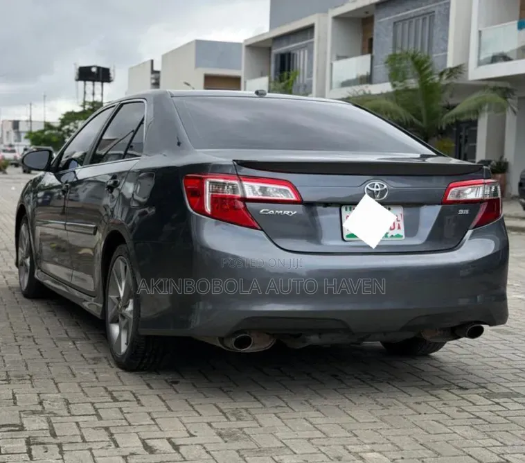 Toyota Camry 2014 Gray