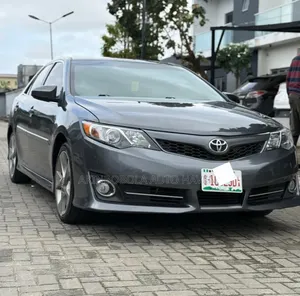 Toyota Camry 2014 Gray